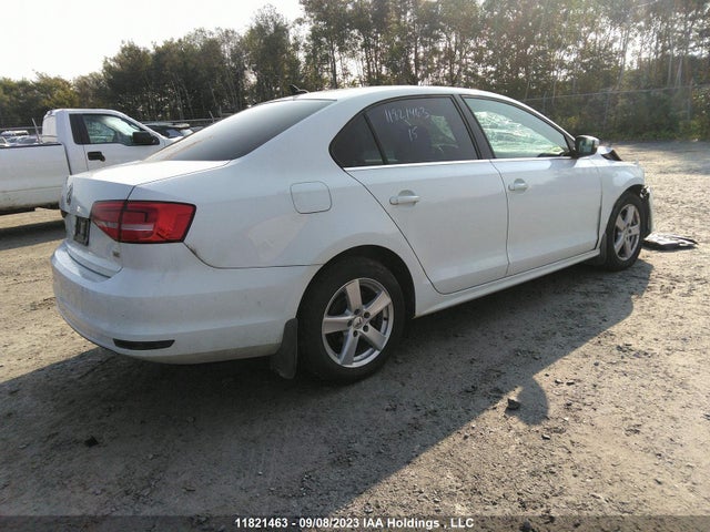 3VWDA7AJ7FM284776 Volkswagen Jetta Sedan Comfortline