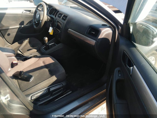 3VW167AJ4GM328254 Volkswagen Jetta Sedan Trendline/trendline+