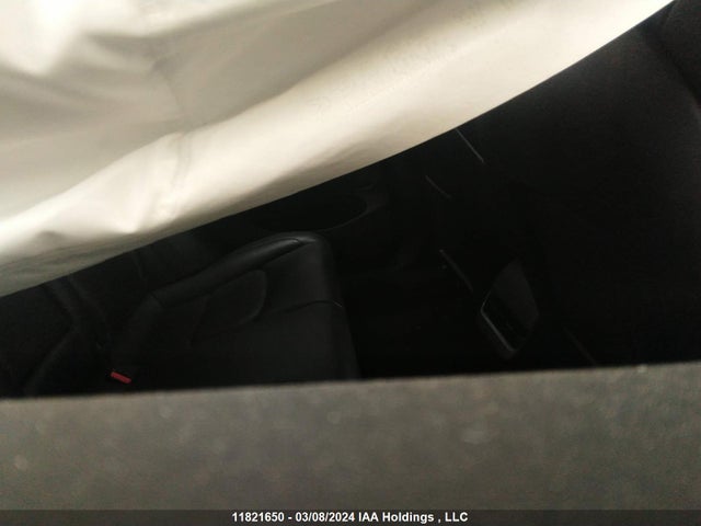 Tesla Model 3 Long Range 2022 5YJ3E1EB0NF235313 Image 8