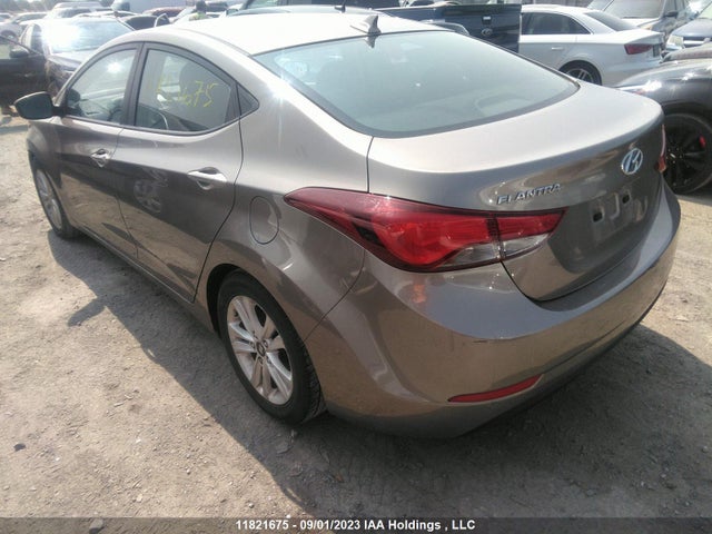Hyundai ELANTRA GL 2015 5NPDH4AE3FH633180 Image 3