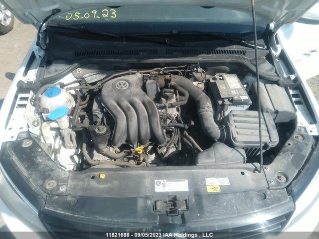 3VW2K7AJ3EM422218 Volkswagen Jetta Sedan Trendline+