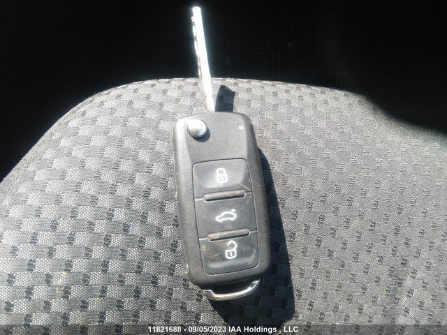 3VW2K7AJ3EM422218 Volkswagen Jetta Sedan Trendline+