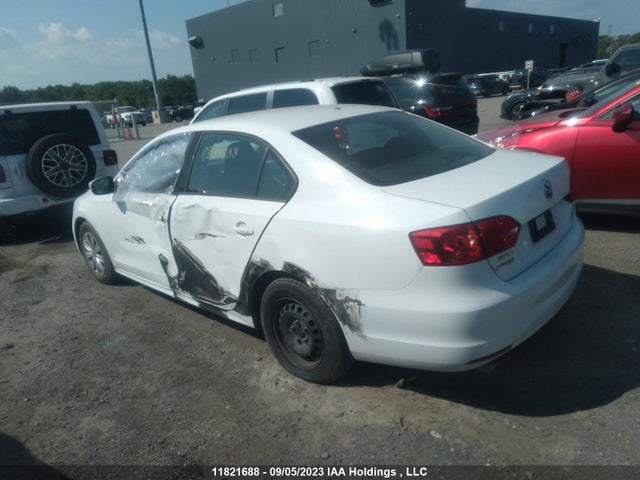 3VW2K7AJ3EM422218 Volkswagen Jetta Sedan Trendline+