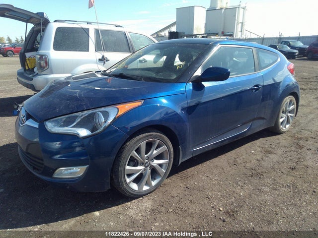 Hyundai VELOSTER 2016 KMHTC6AD7GU294083 Image 2