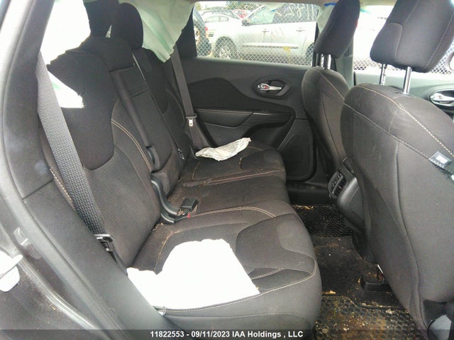 1C4PJMCS2GW223647 Jeep Cherokee North