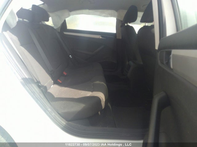 Volkswagen Passat Trendline+ 2018 1VWAA7A37JC031391 Image 8
