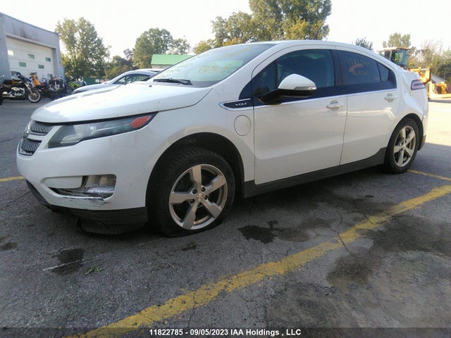 Chevrolet Volt 2015 1G1RA6E4XFU122121 Image 2