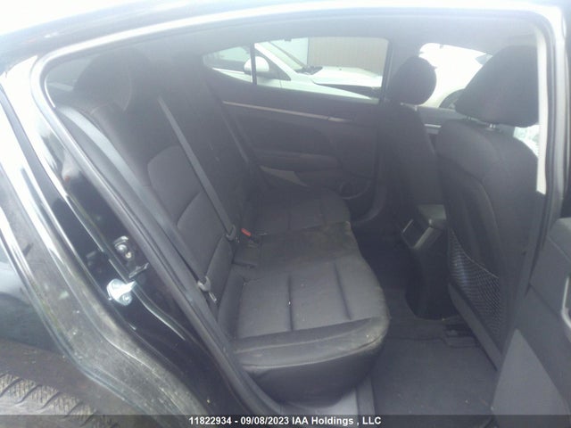 Hyundai ELANTRA GL 2018 KMHD84LF4JU633141 Image 8