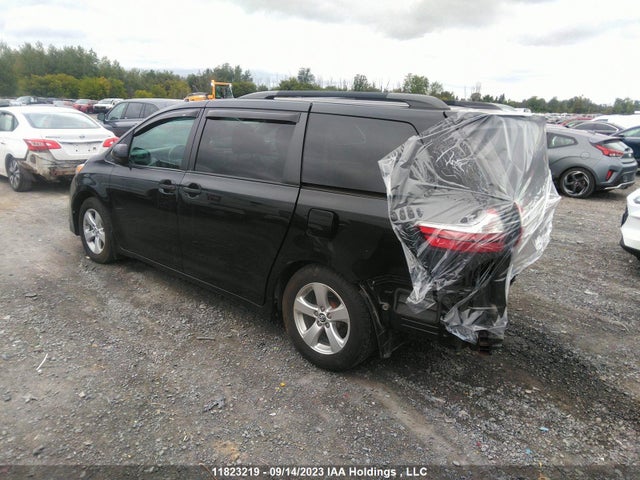 Toyota SIENNA 2018 5TDZZ3DC4JS934759 Image 3