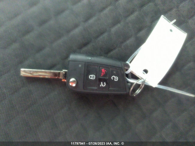 Volkswagen TIGUAN S 2019 3VV0B7AX3KM185273 Image 11