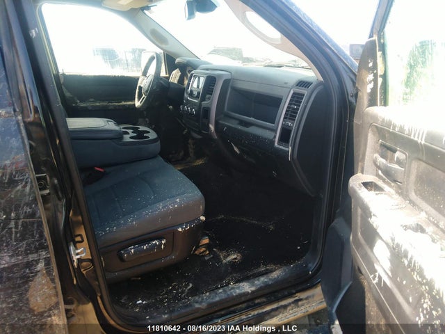 1C6RR7KG4FS710443 RAM 1500 St
