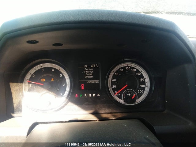 1C6RR7KG4FS710443 RAM 1500 St