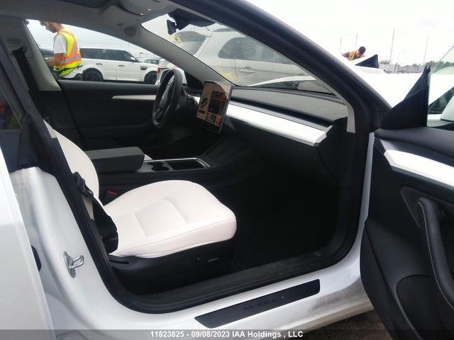 Tesla Model 3 Long Range 2022 5YJ3E1EB3NF327516 Image 5