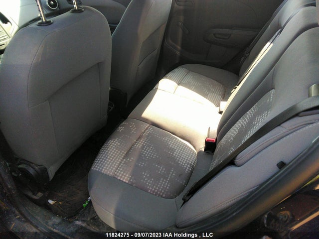 Chevrolet SONIC LS 2015 1G1JA6SH4F4186417 Image 8