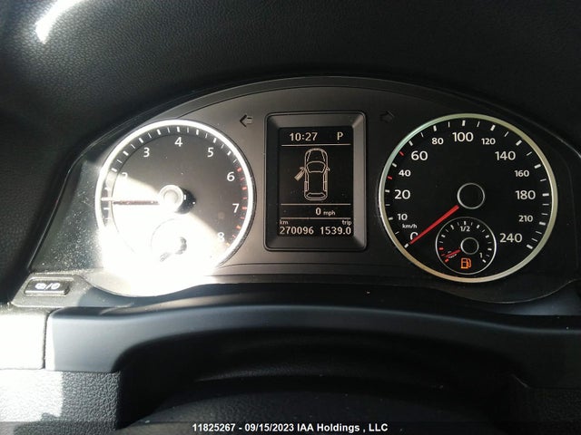 WVGNV7AX6HK027601 Volkswagen Tiguan Wolfsburg Edition