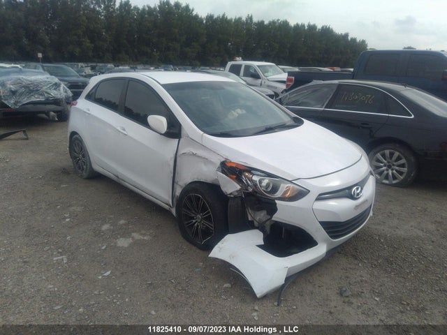 Hyundai Elantra Gt Gl 2015 KMHD25LH1FU244408 zdjęcie główne