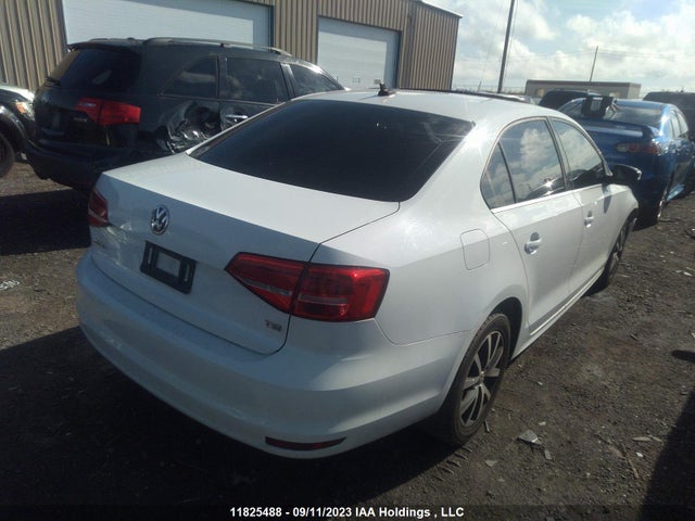 3VWD07AJ1FM229372 Volkswagen Jetta Sedan Comfortline/trendline+