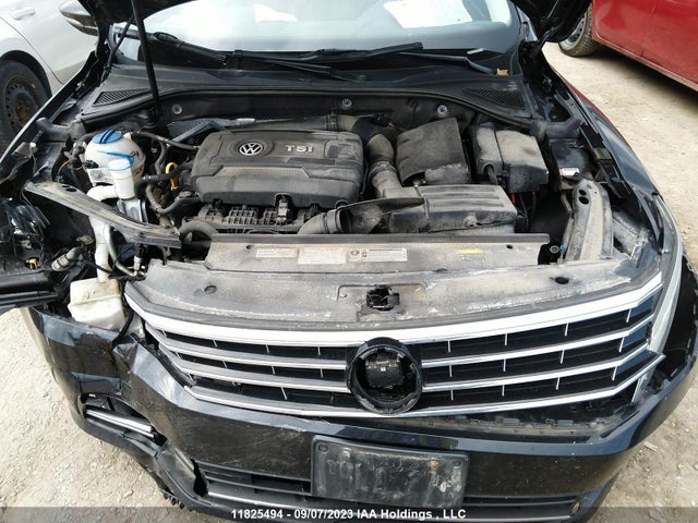 1VWBT7A3XHC037629 Volkswagen Passat Comfortline