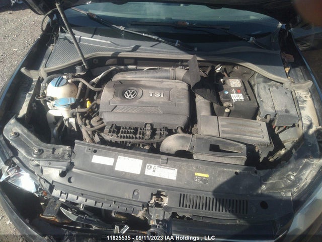1VWBS7A33EC108085 Volkswagen Passat Comfortline