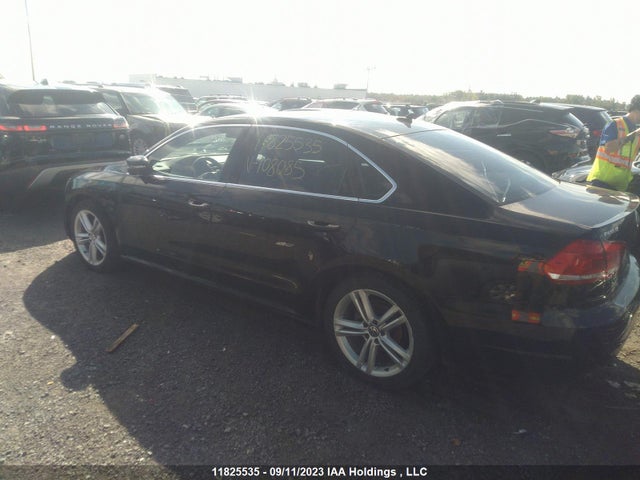 1VWBS7A33EC108085 Volkswagen Passat Comfortline