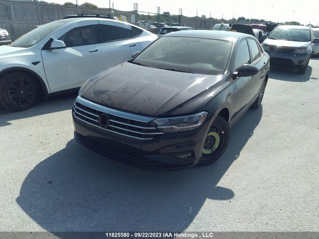 3VWC57BU2MM010438 Volkswagen Jetta Comfortline