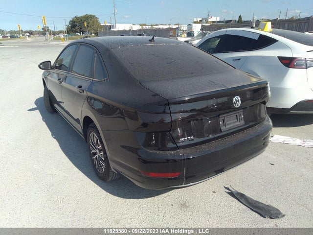 3VWC57BU2MM010438 Volkswagen Jetta Comfortline