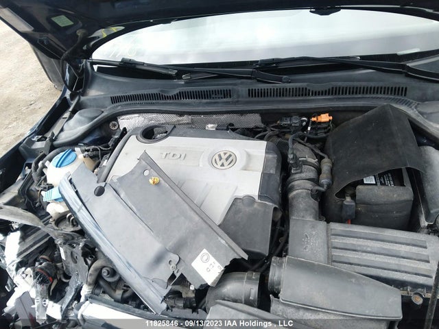 3VWDL7AJ2EM396510 Volkswagen Jetta Sedan Comfortline/highline
