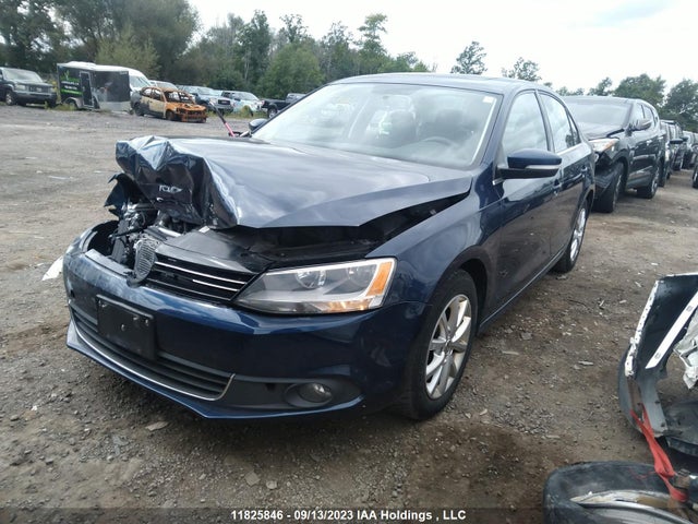 3VWDL7AJ2EM396510 Volkswagen Jetta Sedan Comfortline/highline