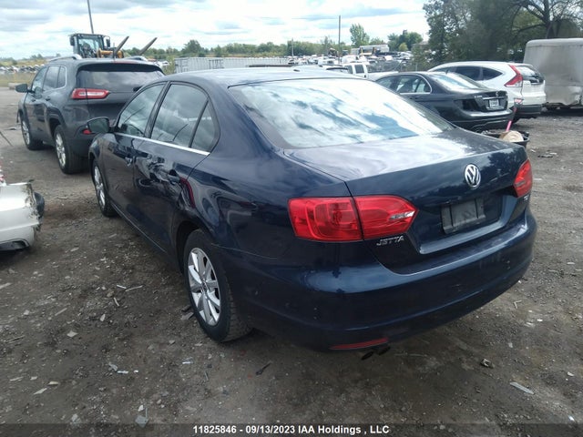 3VWDL7AJ2EM396510 Volkswagen Jetta Sedan Comfortline/highline