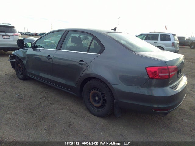 3VWD07AJ2FM316181 Volkswagen Jetta Sedan Comfortline/trendline+