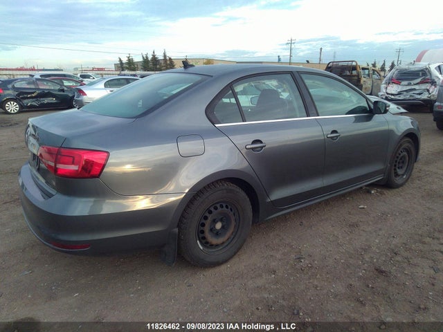 3VWD07AJ2FM316181 Volkswagen Jetta Sedan Comfortline/trendline+