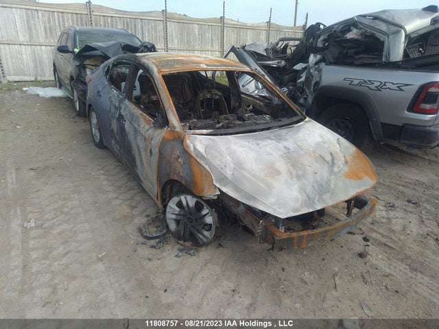 Hyundai Elantra Preferred 2019 KMHD84LF1KU858103 main image