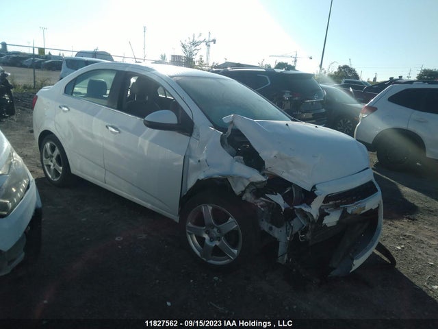 Chevrolet SONIC LTZ 2015 1G1JE5SB7F4110930 Image 1