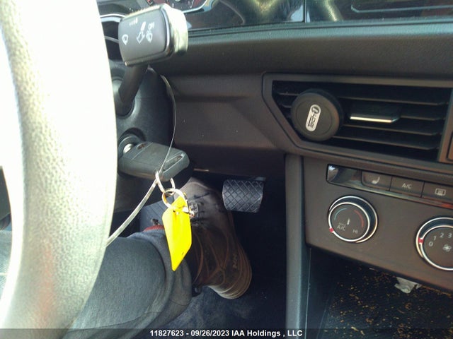 3VWC57BU5KM030096 Volkswagen Jetta Comfortline