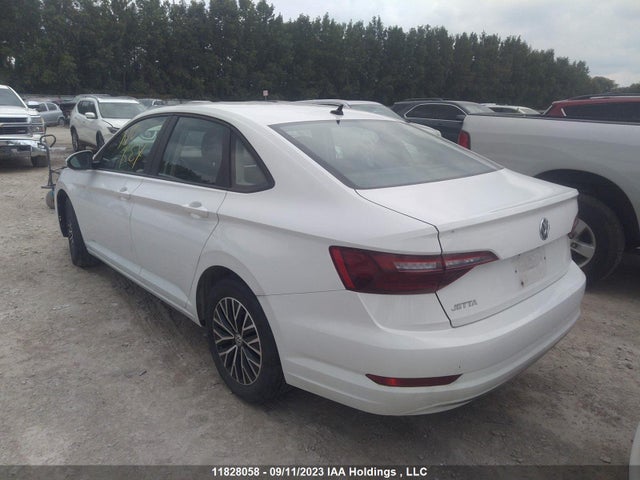 3VWC57BU3MM032870 Volkswagen Jetta Comfortline