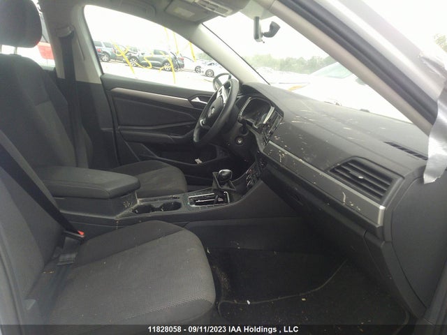 3VWC57BU3MM032870 Volkswagen Jetta Comfortline