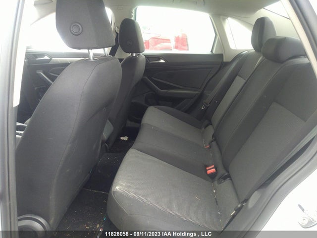 3VWC57BU3MM032870 Volkswagen Jetta Comfortline