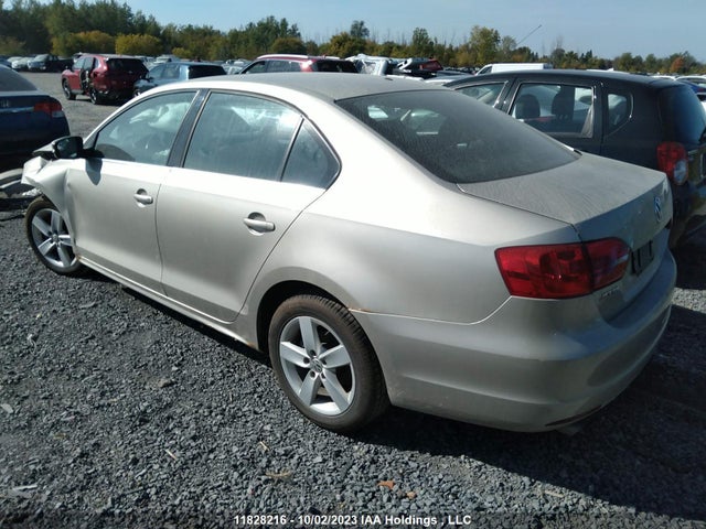 3VWD07AJ0EM237283 Volkswagen JETTA