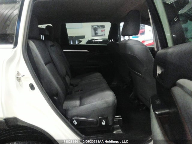 Toyota Highlander Le 2017 5TDBZRFH6HS464855 Image 8