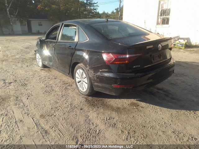 3VWC57BU1KM041001 Volkswagen Jetta Comfortline