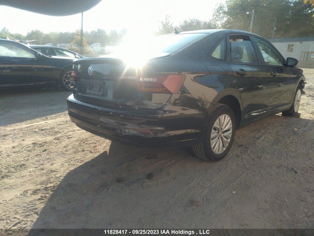 3VWC57BU1KM041001 Volkswagen Jetta Comfortline