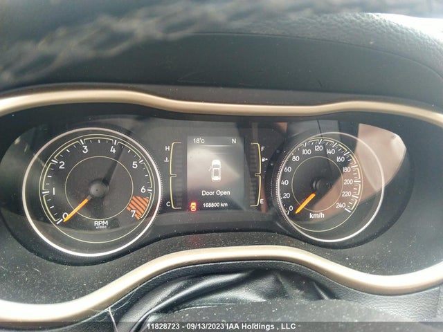 1C4PJLCB5FW760411 Jeep Cherokee North