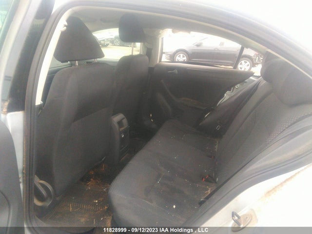 3VW2K7AJ4EM355757 Volkswagen Jetta Sedan Trendline+