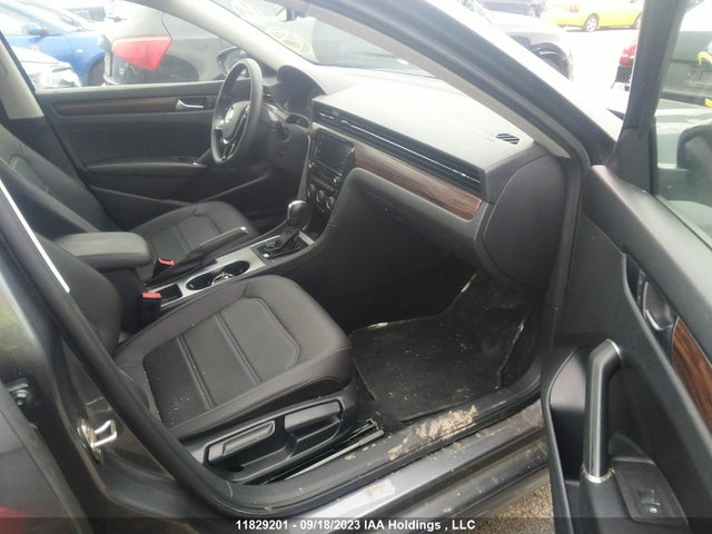 1VWBA7A39NC006826 Volkswagen Passat 2.0t Limited Edition