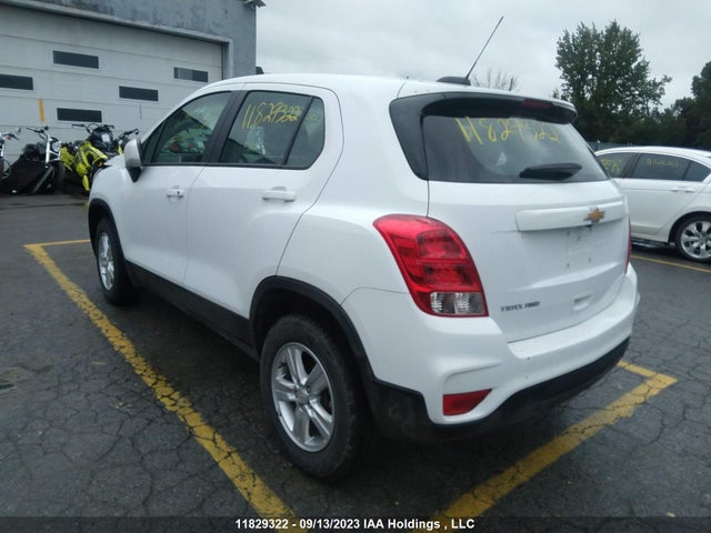 Chevrolet TRAX LS 2022 KL7CJNSM7NB527386 Image 3