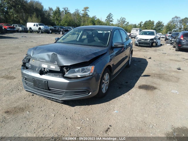 3VWDK7AJ5EM383561 Volkswagen Jetta Sedan Comfortline