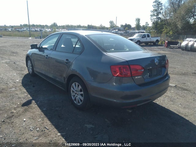 3VWDK7AJ5EM383561 Volkswagen Jetta Sedan Comfortline