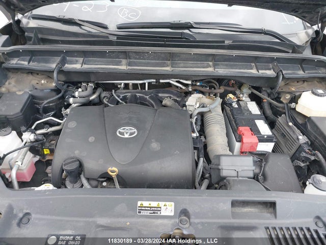 Toyota Highlander Limited 2022 5TDFZRBH6NS199695 Image 10