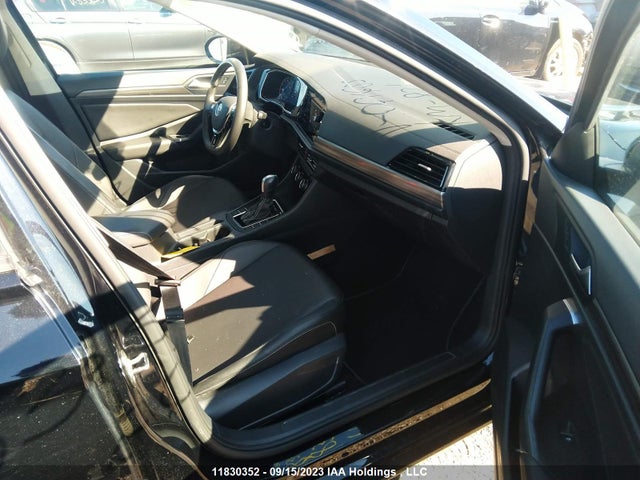 3VWE57BU0MM061655 Volkswagen Jetta Highline