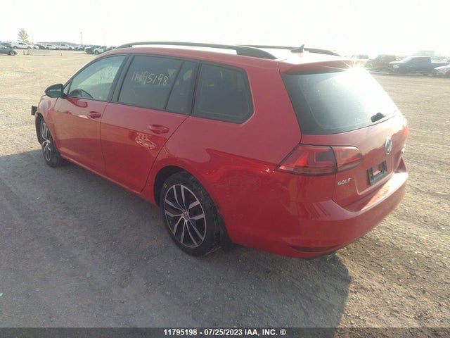 3VW017AU8HM543917 Volkswagen Golf Sportwagen S